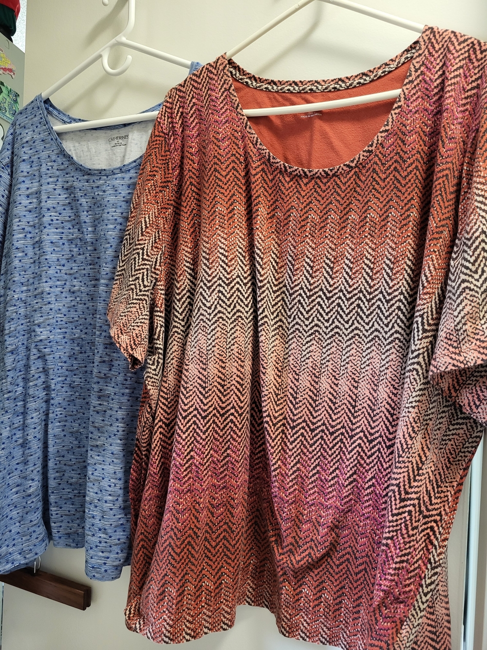 2 Catherines 4X 30/32 Cotton/Spandex Tees Multicolor
